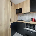 Modern One-bedroom In The Centre 550 M To The Palace Of Culture And Science By Renters Appartement