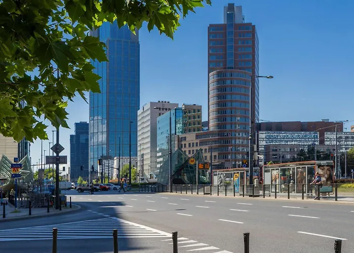 Modern One-bedroom In The Centre 550 M To The Palace Of Culture And Science By Renters Varsóvia