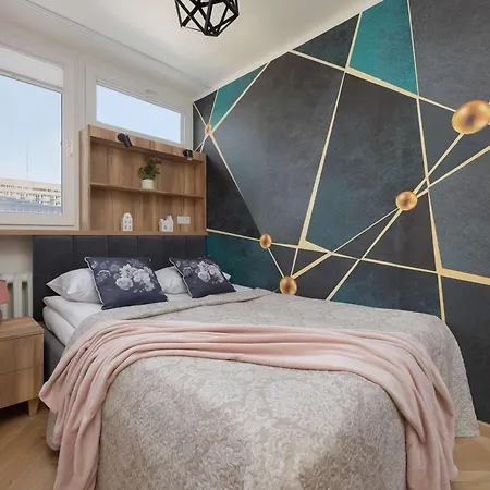 Modern One-bedroom In The Centre 550 M To The Palace Of Culture And Science By Renters * Warschau