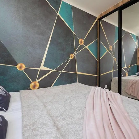 Modern One-bedroom In The Centre 550 M To The Palace Of Culture And Science By Renters Apartment *