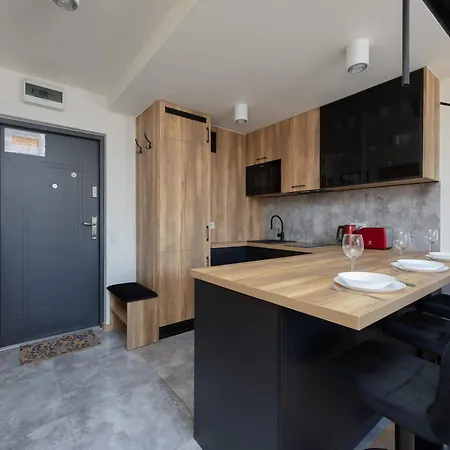 Modern One-bedroom In The Centre 550 M To The Palace Of Culture And Science By Renters Lägenhet Warszawa