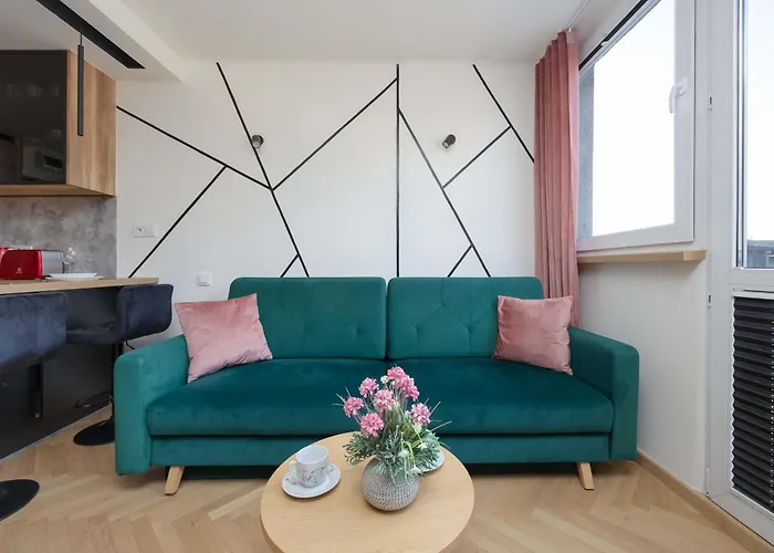 Modern One-bedroom In The Centre 550 M To The Palace Of Culture And Science By Renters Varšava